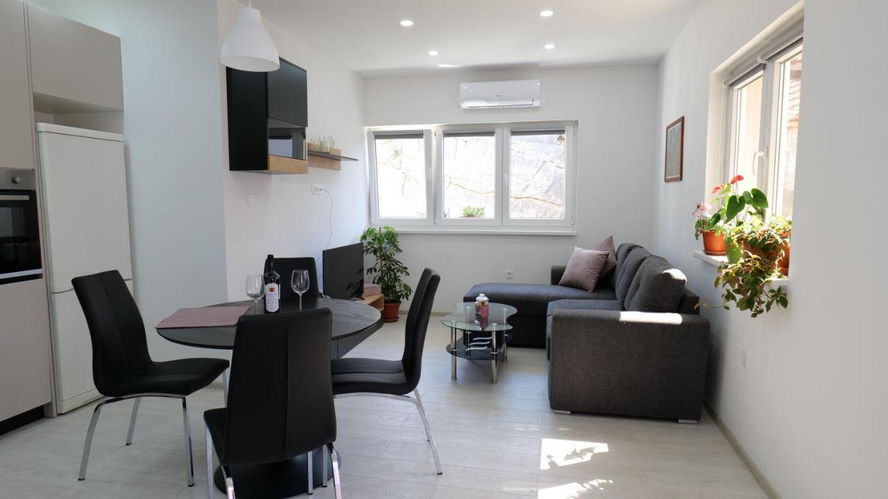 Apartmani Miki Split Exterior photo